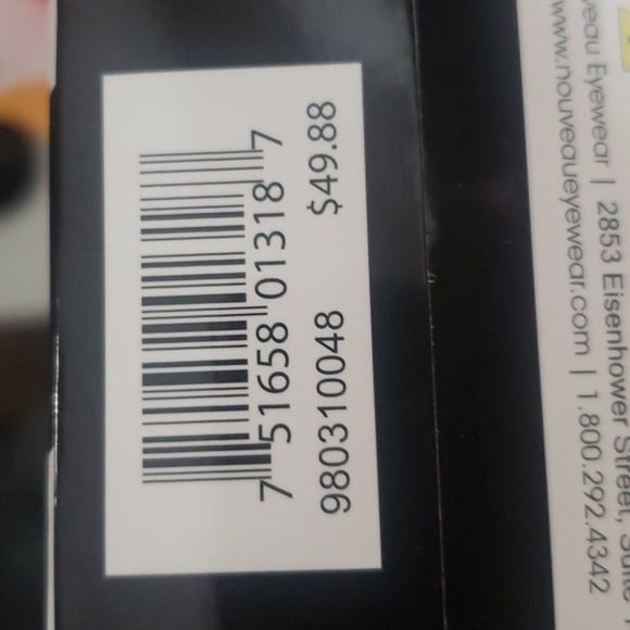 Betsey Johnson XOX Limited Edition Metal Frame Sunglass Chain Lip Carrying Case - Picture 7 of 7